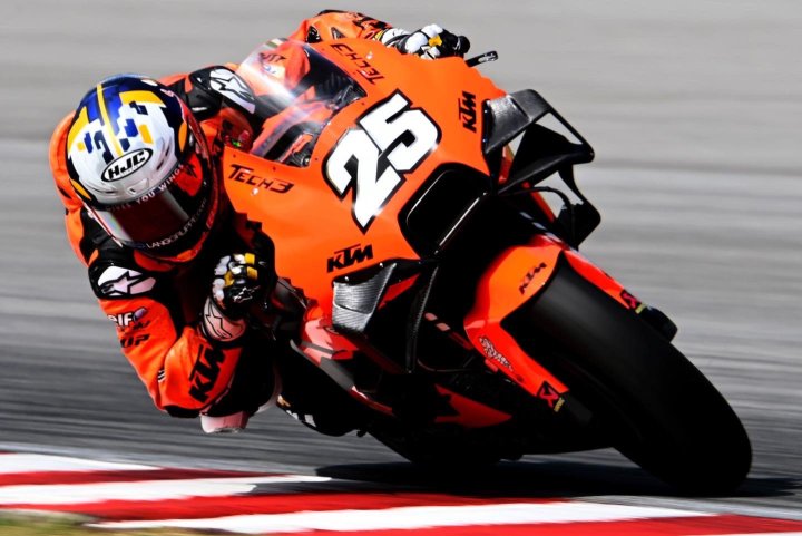 Raúl Fernández en los test de Sepang