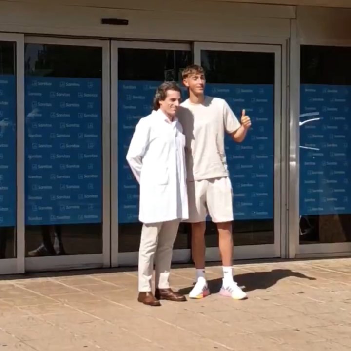 Dean Huijsen, reconocimiento médico.