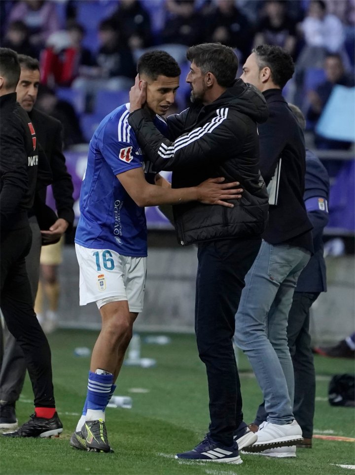Ilyas y Paunovic