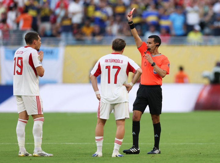 Dos partidos de sanción para Belotti