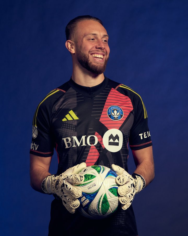 Sirois, arquero del CF Montréal.