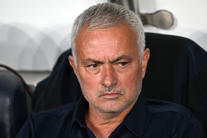 Fenerbahce�s Portuguese head coach Jose Mourinho looks on during the UEFA Champions League 3rd round second leg football match between Fenerbahce (TUR) and Feyenoord (NED) at the Fenerbah�e S�kr� Saracoglu Sport Complex in Istanbul on August 12, 2025. (Photo by Ozan KOSE / AFP)