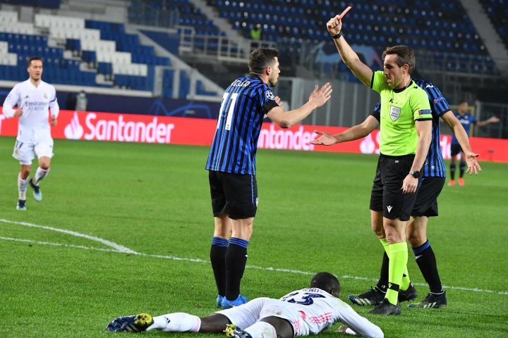 Freuler red card Atalanta