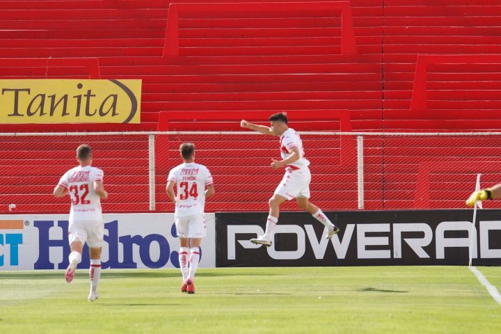 Cordero celebra el gol anotado de penalti.