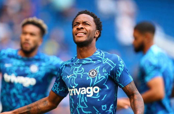 Sterling warms up for Chelsea