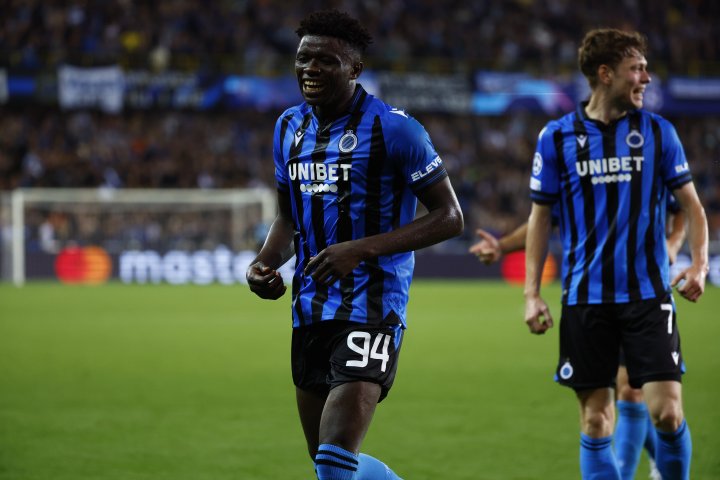 Bruges (Belgium), 07/09/2022.- Abakar Sylla of Club Brugge celebrates after scoring a goal during the UEFA Champions League group B soccer match between Club Brugge and Bayer Leverkusen in Bruges, Belgium, 07 September 2022. (Liga de Campeones, Bélgica, Brujas) EFE/EPA/STEPHANIE LECOCQ
