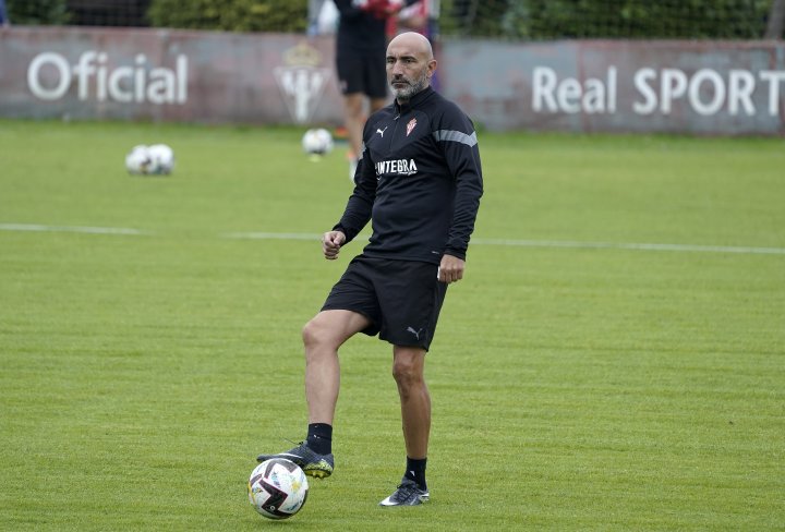 Abelardo: “La ausencia de Cote es un problema en ataque”