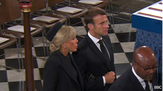 Macron funeral isabel II