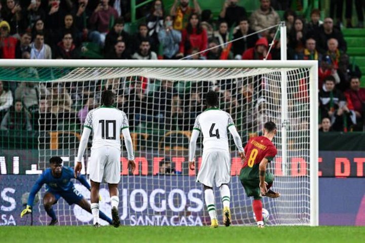 Bruno Fernandes penalty goal