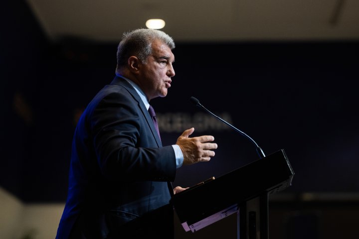 Joan Laporta, en rueda de prensa con el FC Barcelona