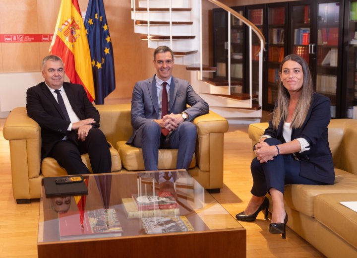 Miriam Nogueras y Pedro Sánchez