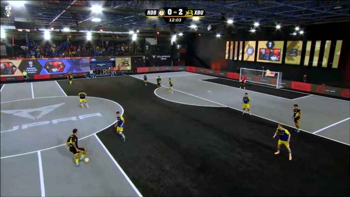 Partido de la tercera jornada de la Kings League entre Rayo de Barcelona y xBuyer Team