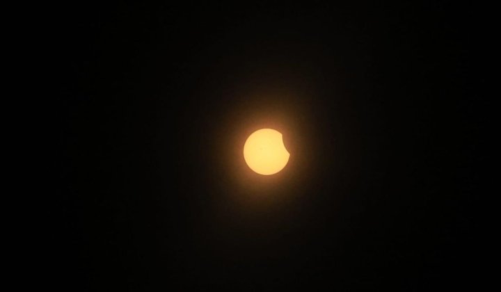 Inicia el Eclipse Total de Sol en Mazatlán, Sinaloa