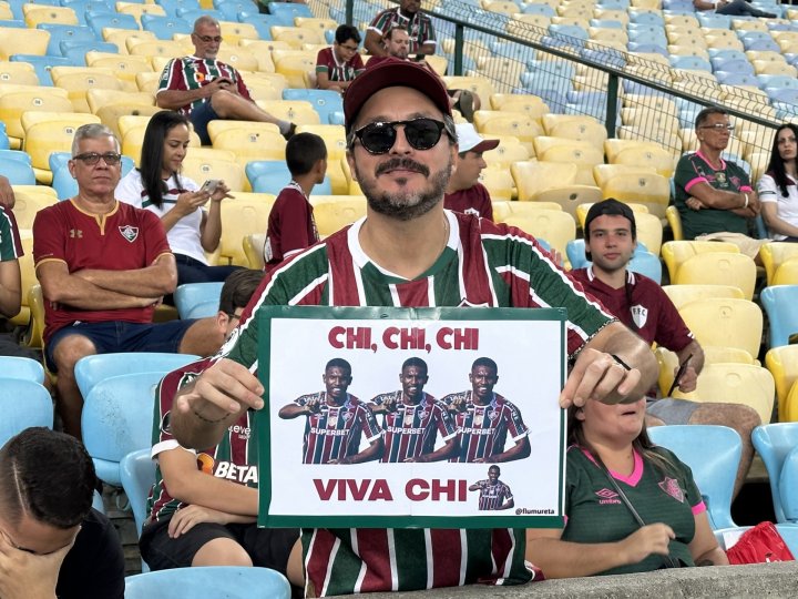 ¡El curioso cartel de un hincha de Fluminense!