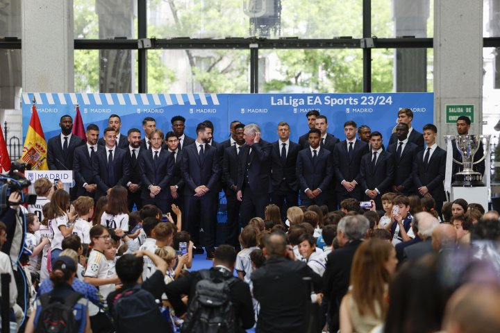 Los jugadores en el Ayuntamiento