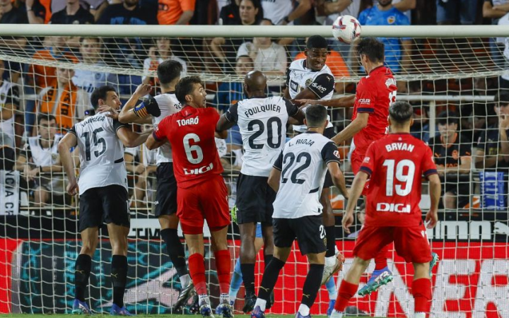 El Valencia se atasca en la paz de Osasuna