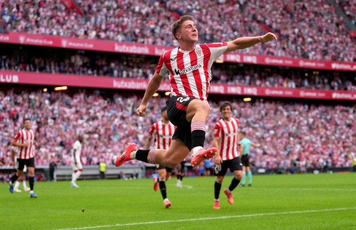 Mikel Jauregizar celebra su gol al Sevilla