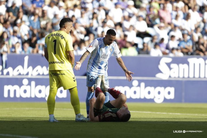 Alfonso y Escandell se visten de 'santos' en La Rosaleda