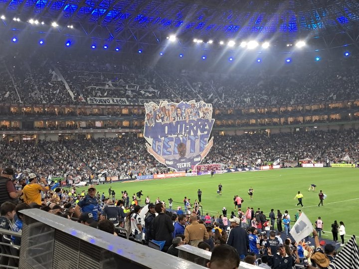 Se desplegó el tifo en el BBVA