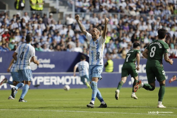 El Málaga de Larrubia seca al Eibar