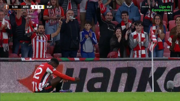 Adama Boiro celebra su primer gol en el primer equipo del Athletic