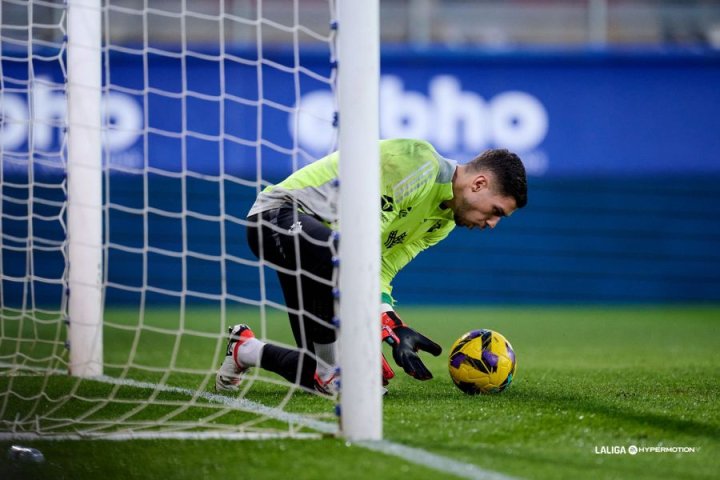 Minuto 8 | Trata de controlar el Albacete