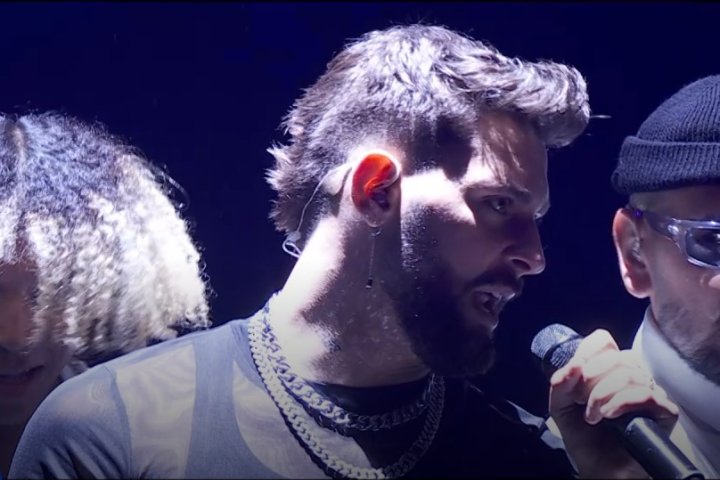 J Kbello, durante su actuación en la final del Benidorm Fest 2025. 