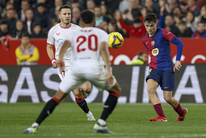 Pedri Gonzlez durante el partido ante el Sevilla. 