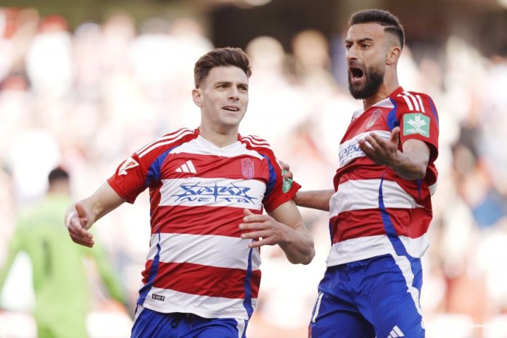 Minuto 27 | Se ha jugado la amarilla Hongla...