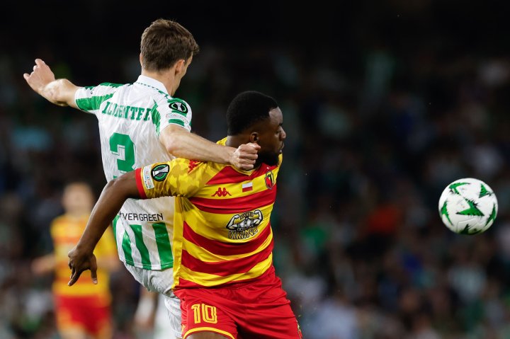 Bakambu y Jesús culminan el 'show'