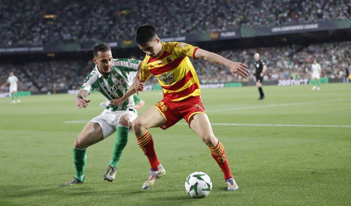 Stojinovic, 'MVP' de los polacos