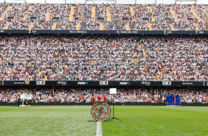 Emotivo minuto de silencio hoy en Valencia