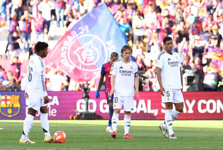 Desconexi¨®n total en el Real Madrid con los de arriba