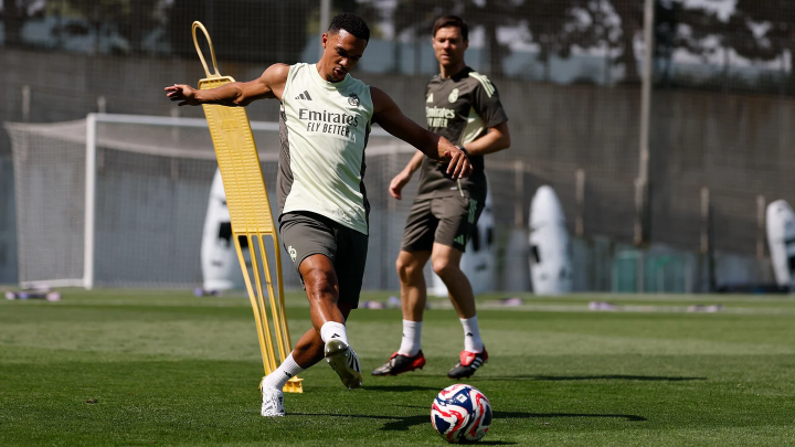 Xabi Alonso y Trent
