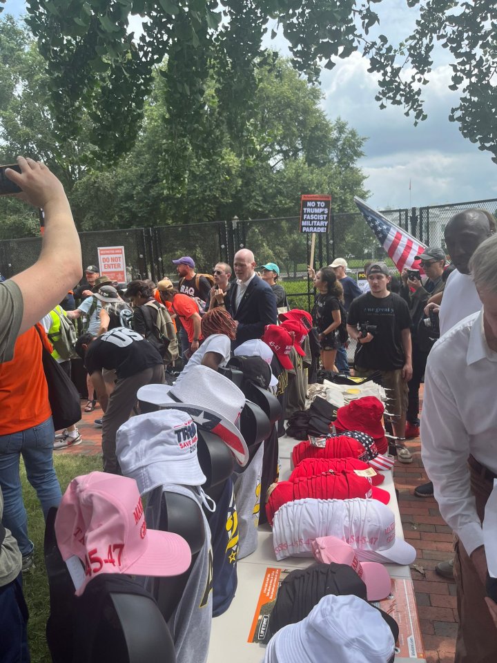 En Washington, los manifestantes se acercan a la Casa Blanca