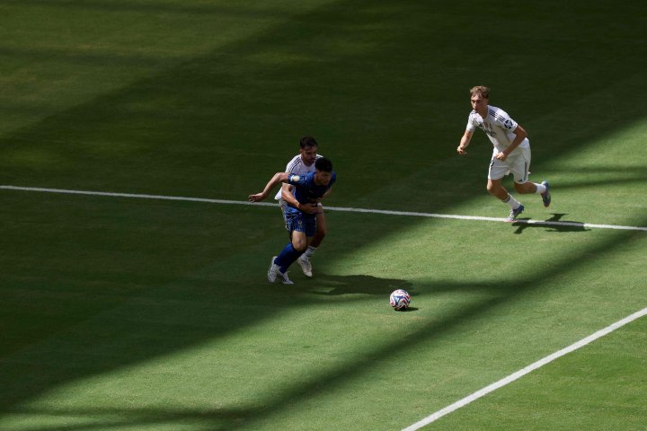 Asencio comete un penalti