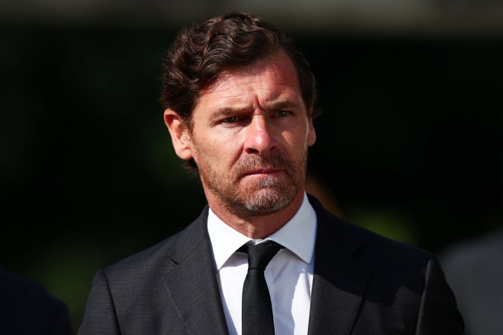 Villas-Boas llega al entierro