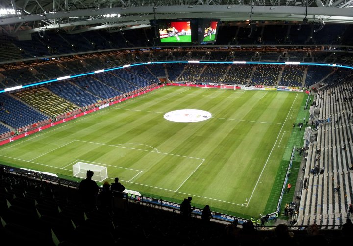 El Friends Arena acoge a los equipos ingleses