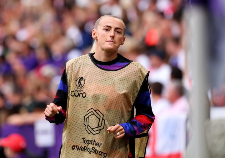 Entrará Kelly, que ya calentaba desde hace rato...