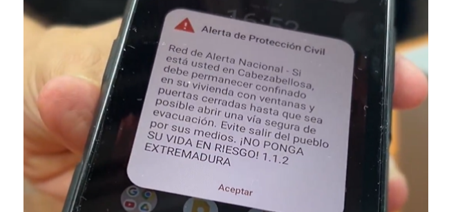 Así es el ES-Alert que ha enviado Extremadura a los vecinos de Cabezabellosa (Cáceres) para que se confinen en casa