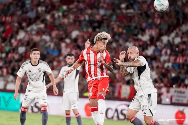 Minuto 46 | Sale a presionar arriba el Alba