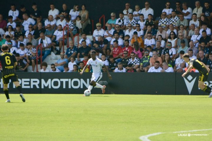 Minuto 35 | ¡Finalmente es falta! ¡Amarilla para Rodríguez!