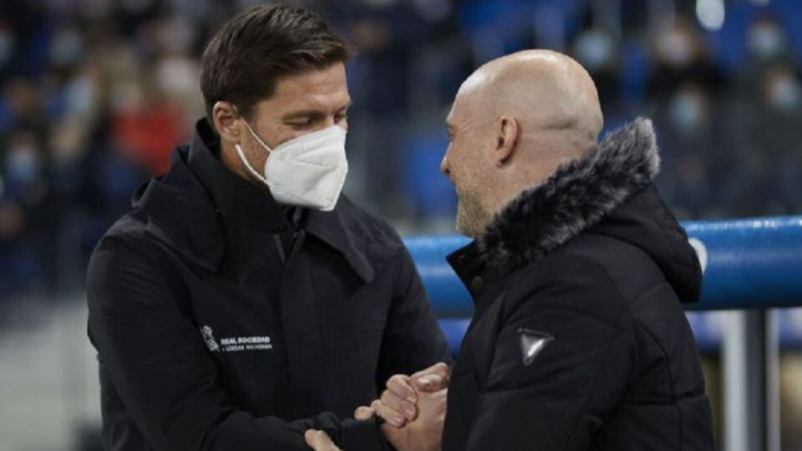 Calero y Xabi Alonso 