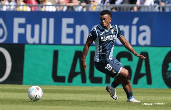 Minuto 63 | ¡Y DOBLE OCASIÓN DEL ZARAGOZAAAAA!