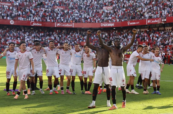 Bola da Copa del Rey em destaque