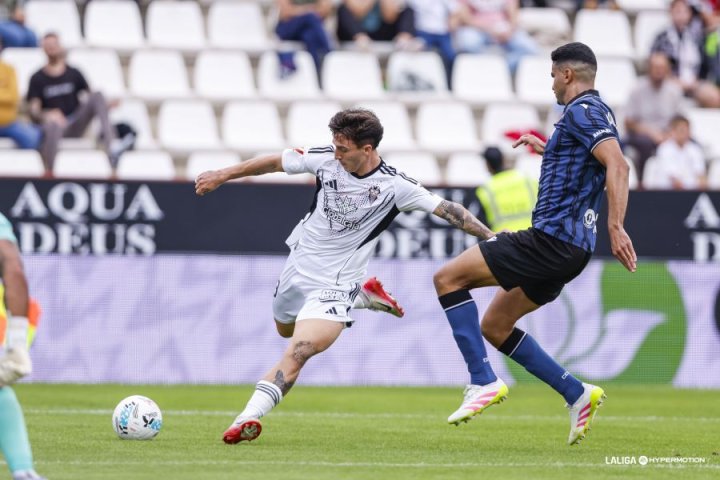 Minuto 53 | ¡QUÉ OCASIÓN DEL ALBAAAAAA!