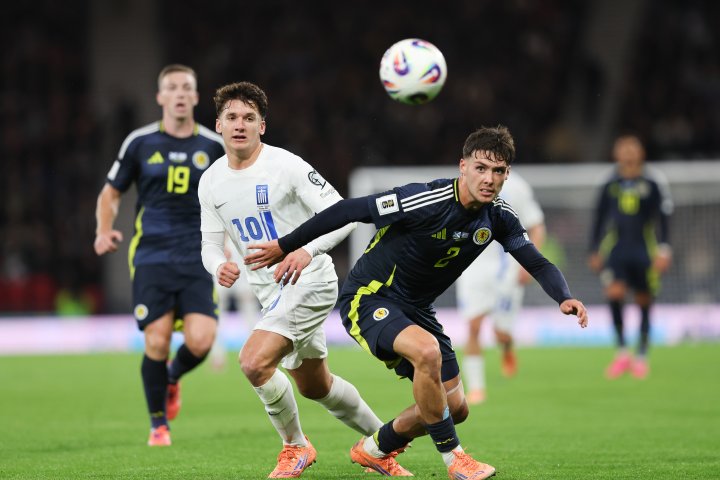 Tzolis, durante un pratido con Grecia.