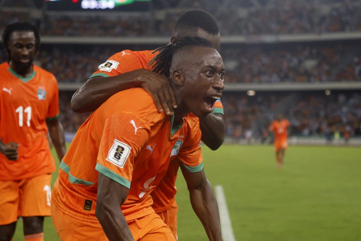 Yan Diomandé con Costa de Marfil.