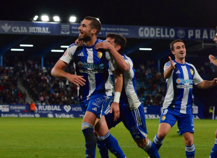 Ponferradina 2 - 0 Cacereño