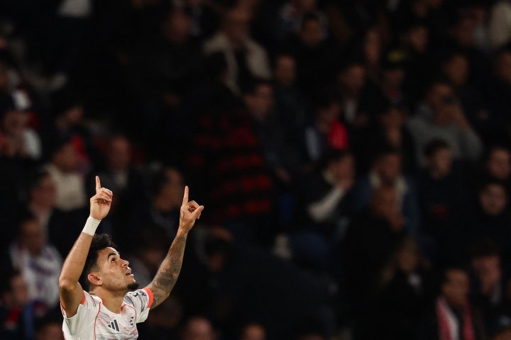 Luis Díaz durante el partido contra el PSG